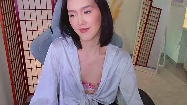 CarrieAmber online show from April 2026 01:53:02 PM