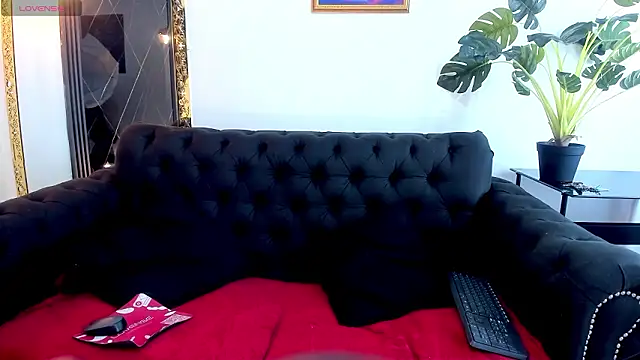 VickyJohnson1 online show from February 2026 08:21:01 PM