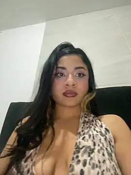 mysteriousgirl20 online show from May 2026 03:50:01 PM