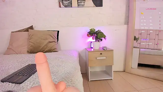 lexiee grey  online show from February 2025 12:01:02 PM