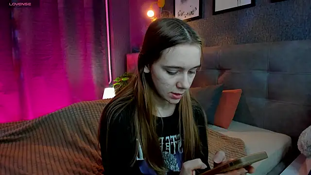 Lesi Moonie01 online show from November 2025 09:00:02 AM