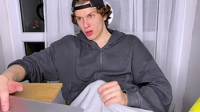 alyx garden online show from April 2026 08:20:02 PM