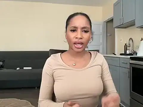 shandiloveslemonss online show from December 2024 06:04:02 PM