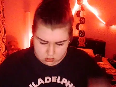 Ana Krisstina online show from November 2025 05:50:02 PM