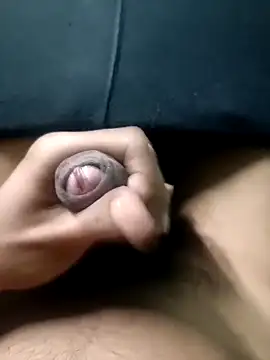 Snapshot of AloneDick chatting on October 2025 09:24:01 AM AloneDick online show from October 2025 09:24:01 AM