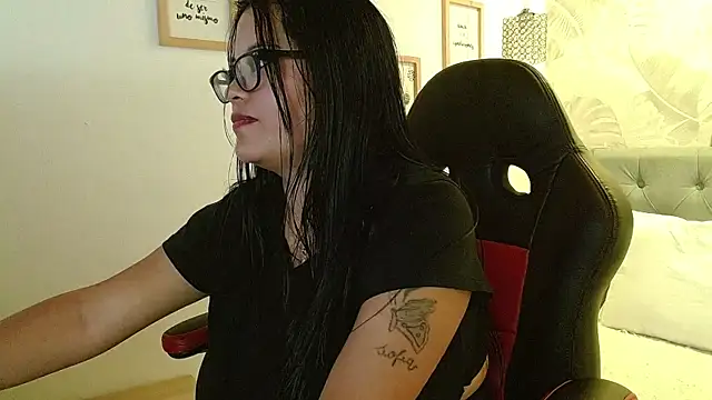 violletha online show from January 2025 03:40:01 PM