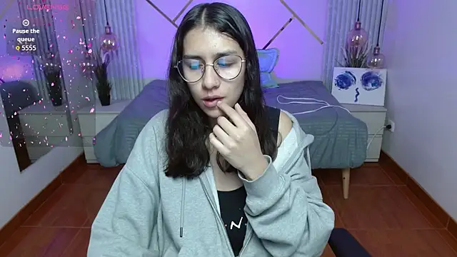 Lita Rogers online show from April 2026 02:22:01 PM