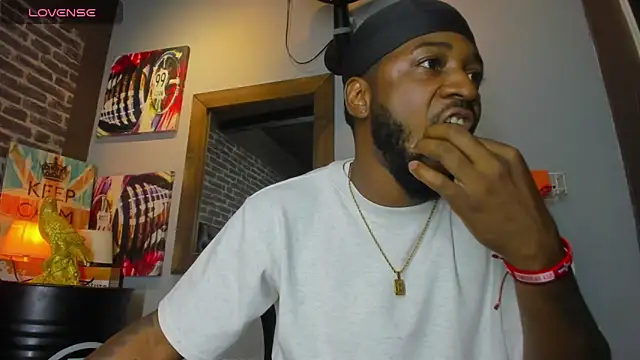 Drake Nassir4 online show from November 2025 02:28:02 PM