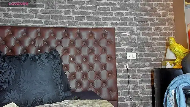 Drake Nassir4 online show from December 2025 05:02:02 AM