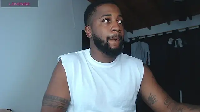 Snapshot of Drake_Nassir4 chatting on June 2026 05:44:01 AM Drake Nassir4 online show from June 2026 05:44:01 AM
