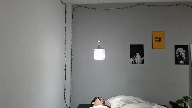 Kimandyuk online show from January 2025 07:21:01 PM