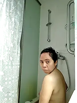 Snapshot of doggiepossession chatting on February 2025 06:40:01 AM doggiepossession online show from February 2025 06:40:01 AM