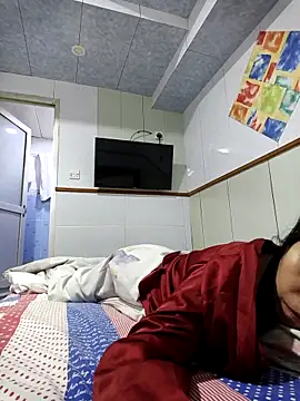 Snapshot of doggiepossession chatting on December 2025 08:21:01 AM doggiepossession online show from December 2025 08:21:01 AM