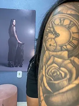 Elamesmamorena online show from December 2025 04:49:02 PM