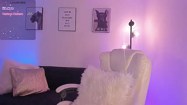 Emilyymilleer  online show from June 2026 05:06:01 PM