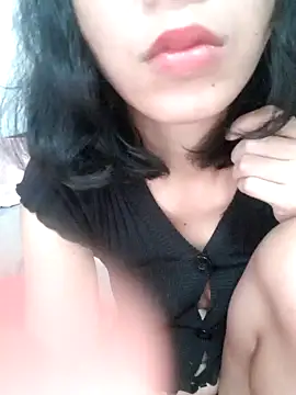 lovelinlyth online show from December 2024 03:04:02 AM