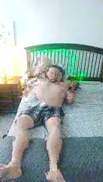 Snapshot of Boo-boo_kittyfux chatting on May 2026 02:23:02 PM Boo-boo kittyfux online show from May 2026 02:23:02 PM