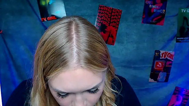 MademoiselleCl online show from November 2025 01:11:01 PM