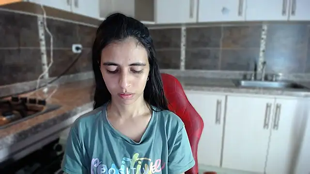 anna alvarez online show from November 2025 11:31:02 AM