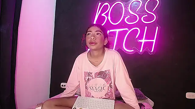 Snapshot of Anais__cooper_ chatting on December 2024 06:30:02 PM Anais cooper online show from December 2024 06:30:02 PM
