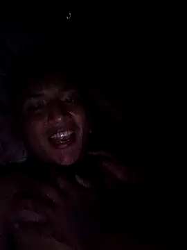 Snapshot of BingedHearts chatting on February 2026 04:43:02 AM BingedHearts online show from February 2026 04:43:02 AM