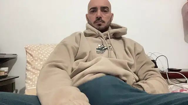 alessandromori91 online show from January 2026 08:54:02 PM