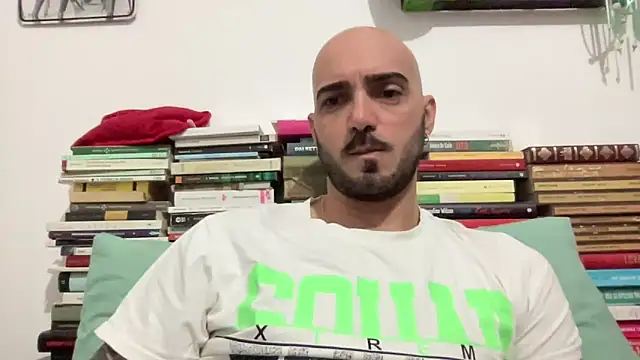 alessandromori91 online show from April 2026 07:58:01 PM