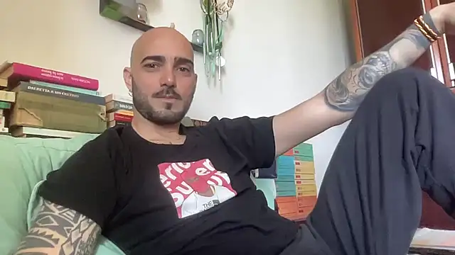 Snapshot of alessandromori91 chatting on April 2026 09:12:02 AM alessandromori91 online show from April 2026 09:12:02 AM
