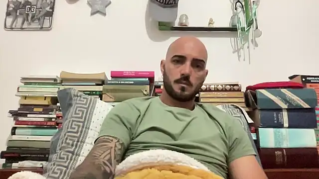 Snapshot of alessandromori91 chatting on May 2026 09:10:02 PM alessandromori91 online show from May 2026 09:10:02 PM