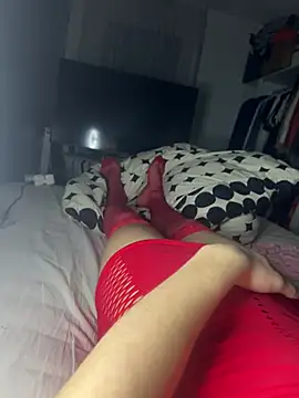 Snapshot of enzomlt chatting on February 2026 12:17:02 AM enzomlt online show from February 2026 12:17:02 AM