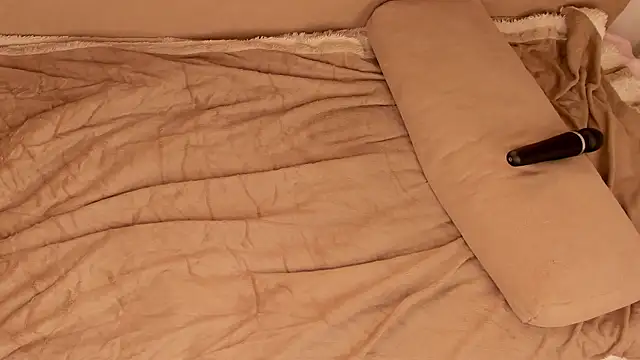 VelvetAnna online show from September 2025 12:20:01 PM