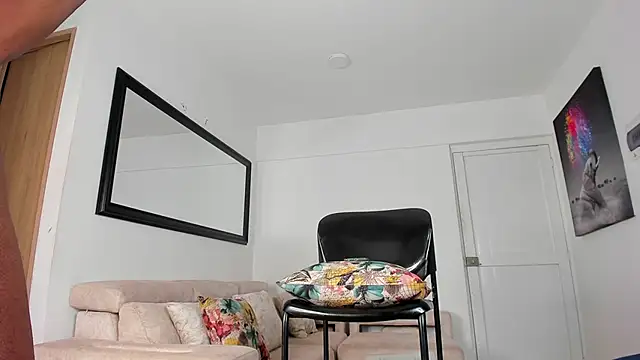 smit hot sr online show from March 2025 02:12:02 AM