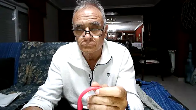 maduroguapo online show from April 2026 09:34:01 PM