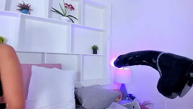 Jenifer Diaz online show from January 2025 04:46:02 PM