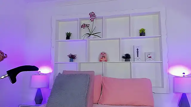 Jenifer Diaz online show from April 2026 01:16:02 PM