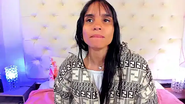 sophie pariss online show from February 2025 09:20:02 AM