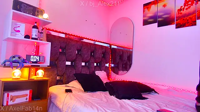 Alex and Fabian online show from November 2025 08:40:02 PM