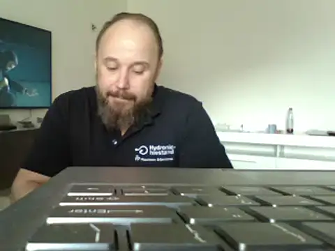 FROL83 online show from April 2026 03:50:02 PM