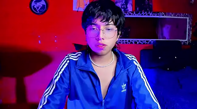 Snapshot of AnggelONfiree chatting on February 2025 04:44:01 AM AnggelONfiree online show from February 2025 04:44:01 AM