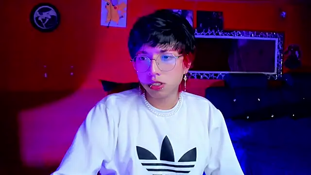 Snapshot of AnggelONfiree chatting on February 2025 06:10:02 AM AnggelONfiree online show from February 2025 06:10:02 AM