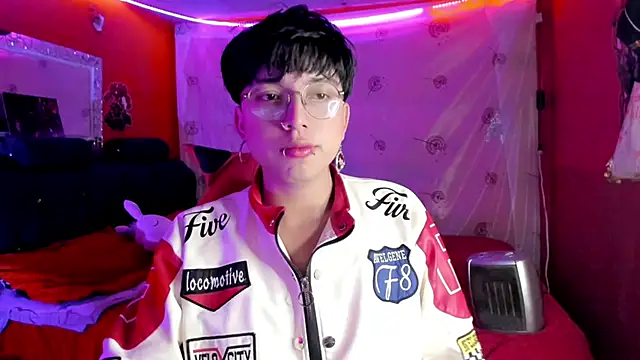 Snapshot of AnggelONfiree chatting on September 2025 08:17:01 AM AnggelONfiree online show from September 2025 08:17:01 AM