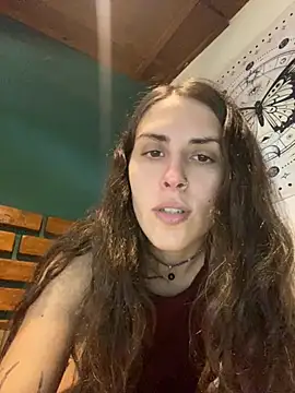 Snapshot of isadelasestrellas chatting on April 2026 06:04:02 PM isadelasestrellas online show from April 2026 06:04:02 PM
