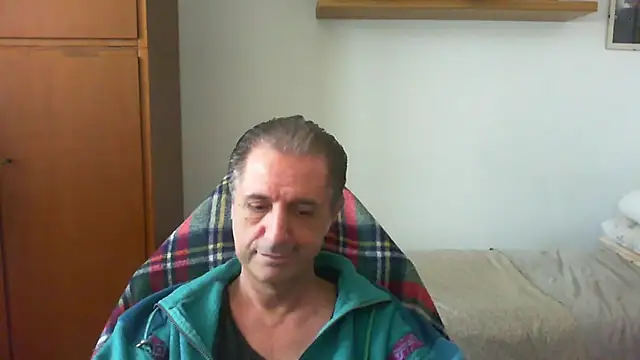 lliuk70mi online show from April 2026 12:42:01 PM