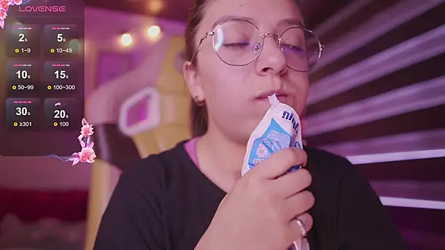 milly kenner online show from December 2025 06:34:02 PM