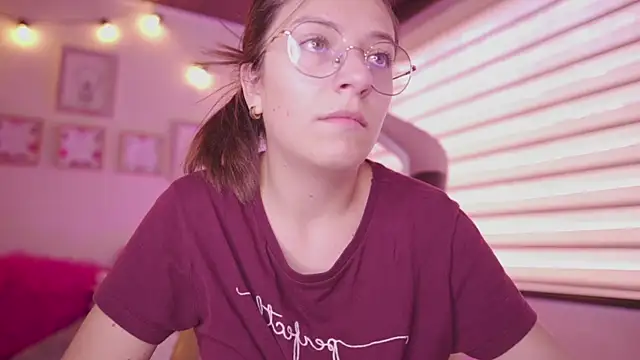 milly kenner online show from April 2026 07:30:02 PM