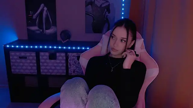 AlisaLink online show from February 2025 06:49:02 PM