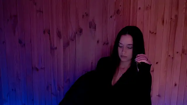 AlisaLink online show from October 2025 05:37:02 PM