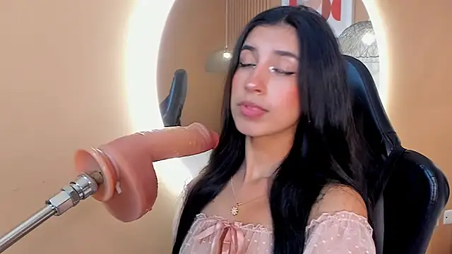 zia cooper online show from March 2025 06:58:01 PM