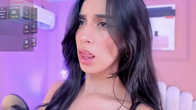 zia cooper online show from April 2026 07:00:01 PM