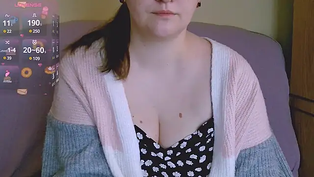 ChubbyMaia online show from February 2025 01:20:01 PM